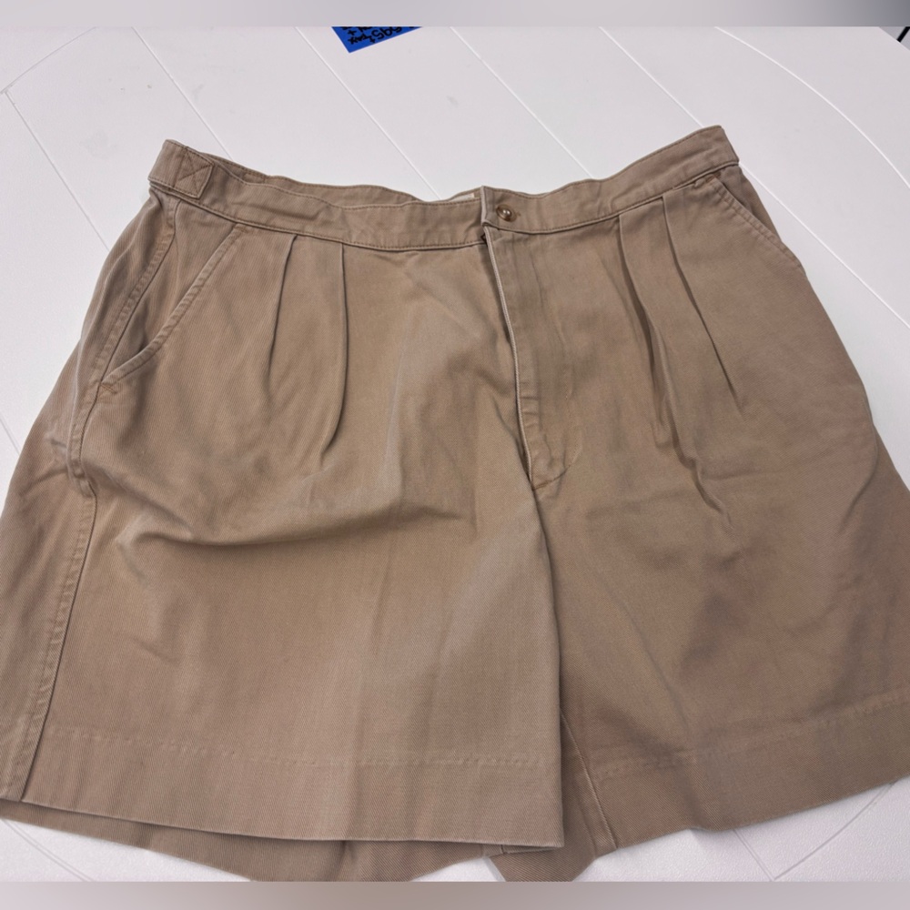 Men’s Banana Republic Khaki Shorts